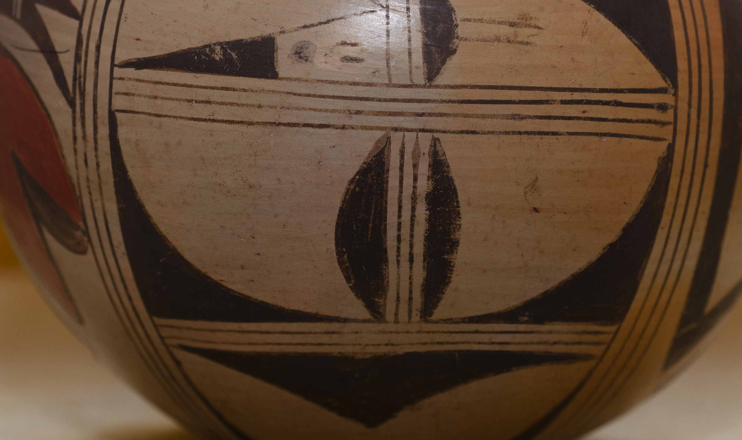 Vintage Hopi Pottery - Nampejo Style