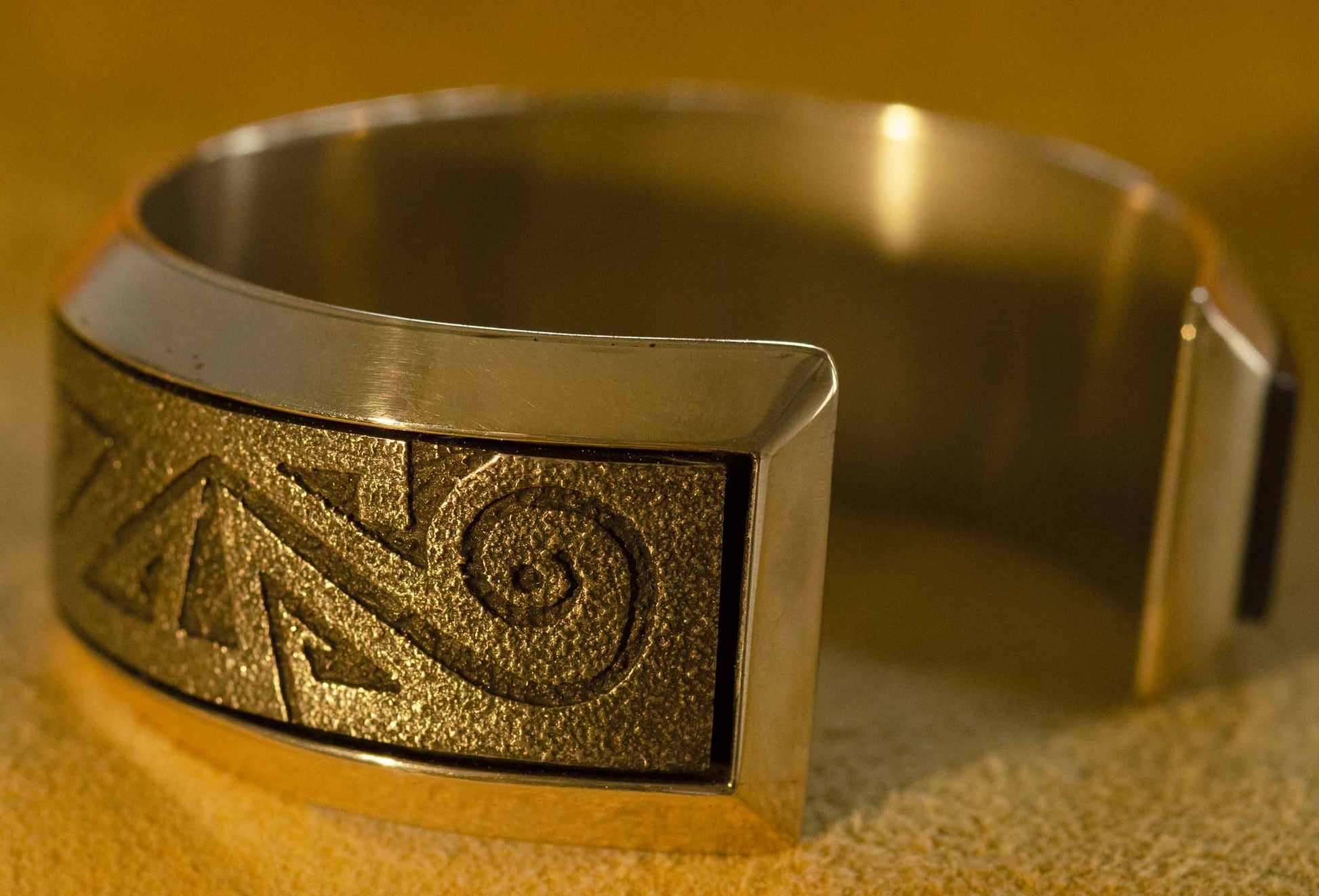 Richard Tsosie, Silversmith - Navajo